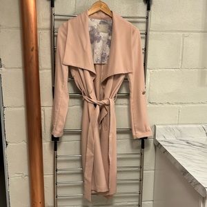 ❤️ Pretty Soia & Kyo blush trench